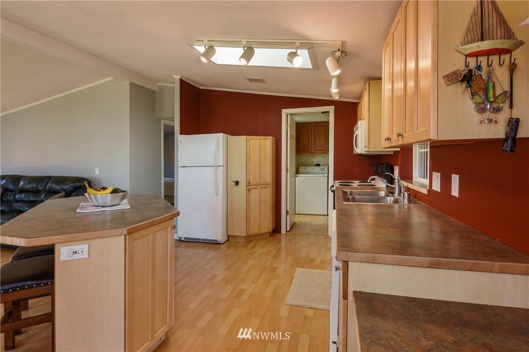 4882 Roney Road Bow, WA 98232 - Photo 12 of 25 Gallery Image 12