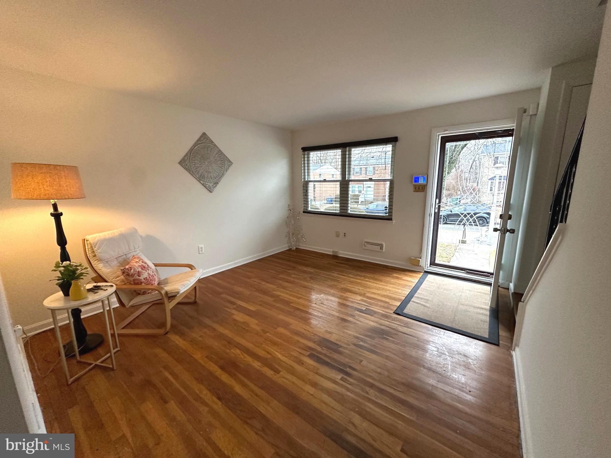 4786 Melbourne Road Baltimore, MD 21229 - Photo 2 of 24 Gallery Image 2