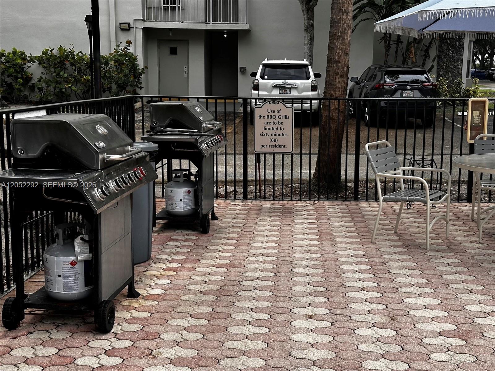 6700 Cypress Road, Unit 111 Plantation, FL 33317 - Photo 17 of 23 Community BBQ
