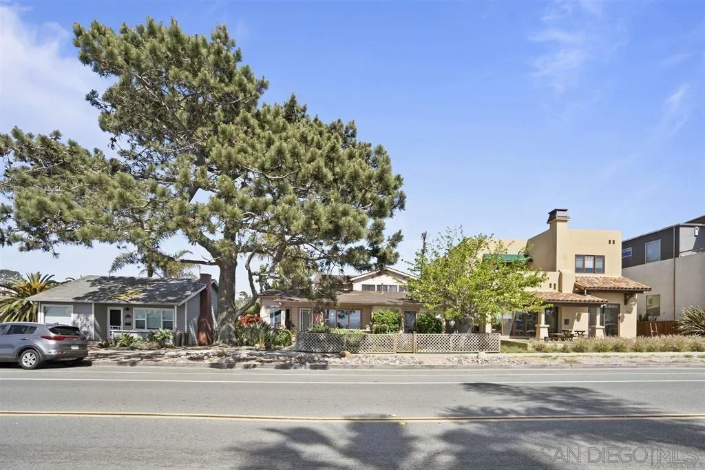 353 3rd Street Encinitas, CA 92024 - Photo 31 of 33 a view of a city street from a building