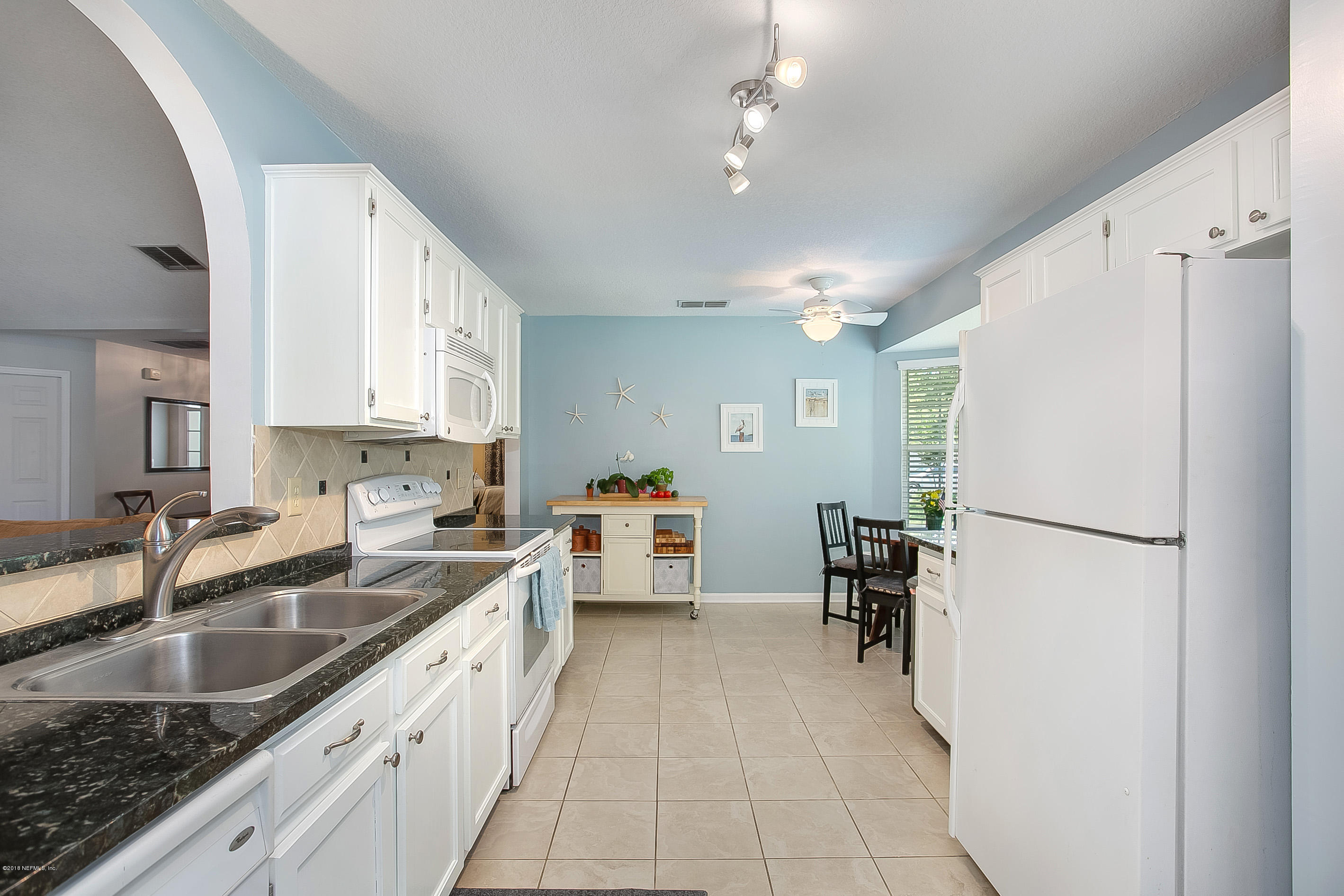 11901 Swooping Willow Road Jacksonville, FL 32223 - Photo 9 of 32 008_Kitchen