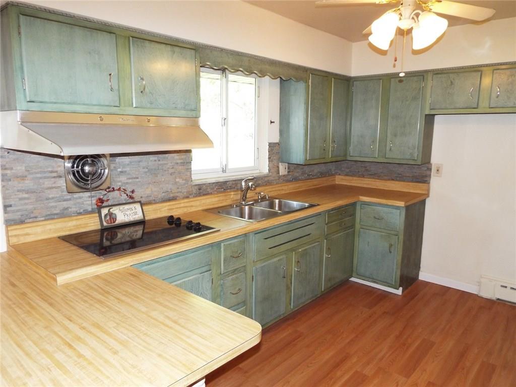 125 North Eberhart Road Butler, PA 16001 - Photo 4 of 19