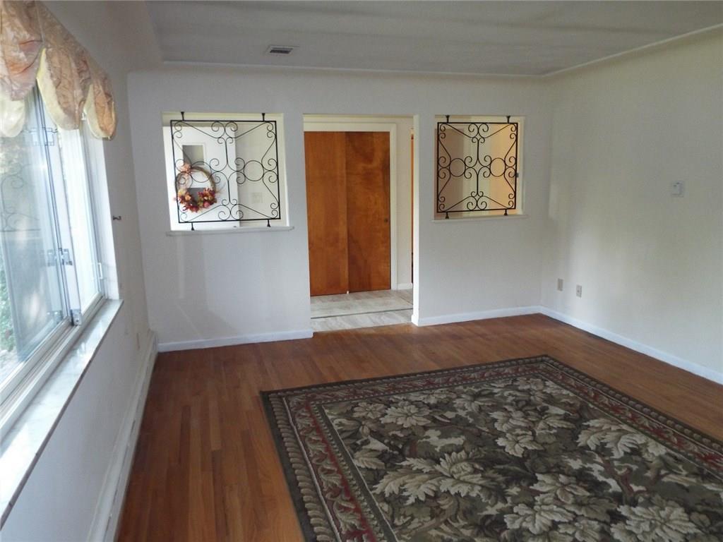 125 North Eberhart Road Butler, PA 16001 - Photo 7 of 19 Living Room