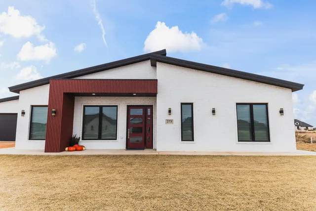 $400,000 | 273 County Road 304E, Seminole, TX 79360