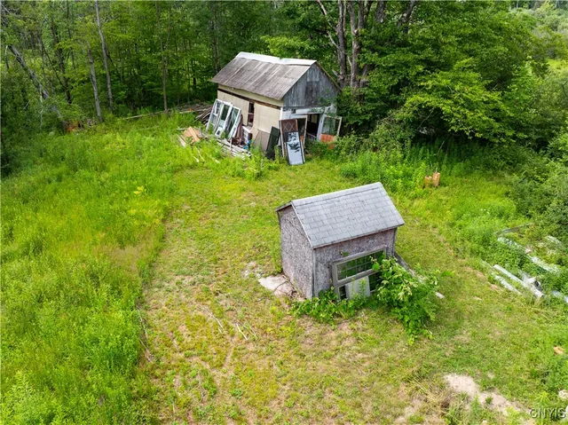 $60,000 | 7169 Highway 8, Deerfield, NY 13502