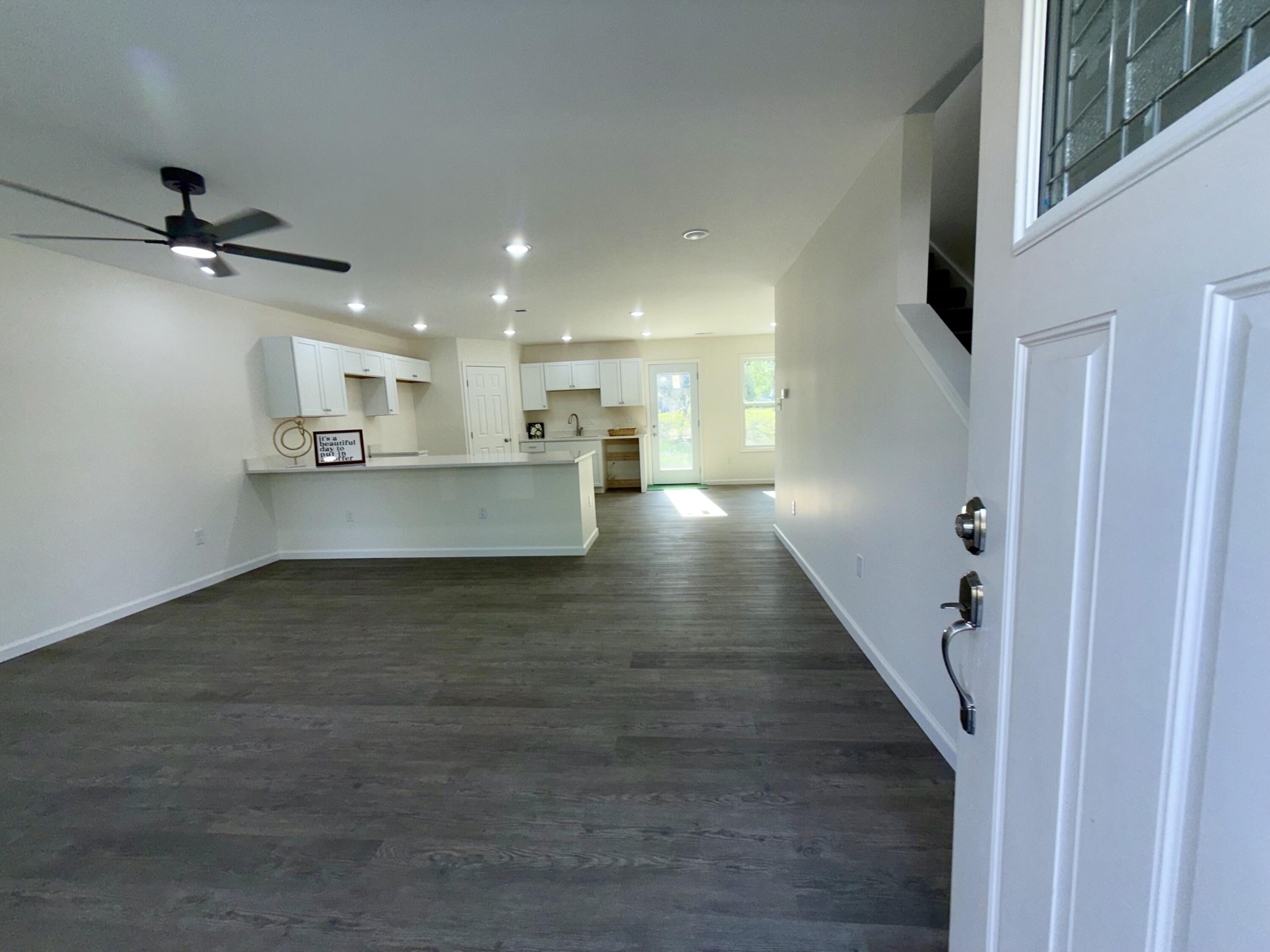 414 Belvoir Road Kingsford Heights, IN 46346 - Photo 2 of 25 3000x2250