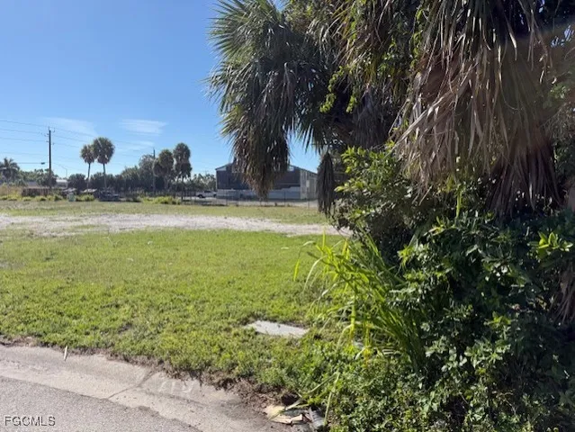 $169,000 | 3662 Estelle Avenue, Fort Myers, FL 33916