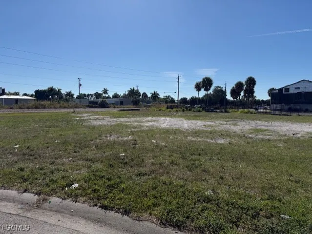 $169,000 | 3662 Estelle Avenue, Fort Myers, FL 33916