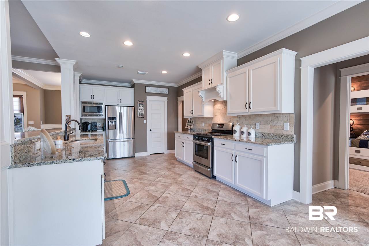 115 Garrison Boulevard Fairhope, AL 36532 - Photo 9 of 33