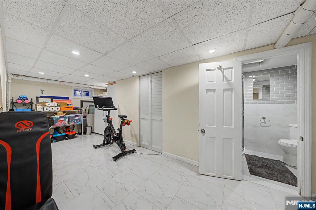 109 Windsor Road Tenafly, NJ 07670 - Photo 35 of 44