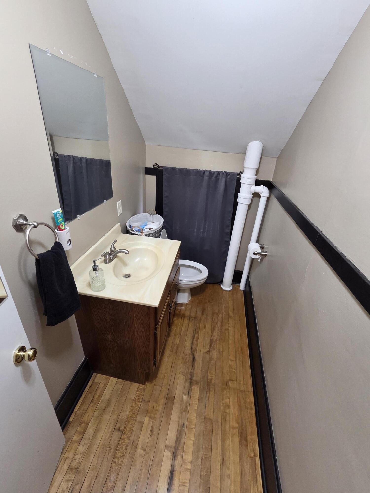 919 High Avenue Sheboygan, WI 53081 - Photo 17 of 23 20260425_111645