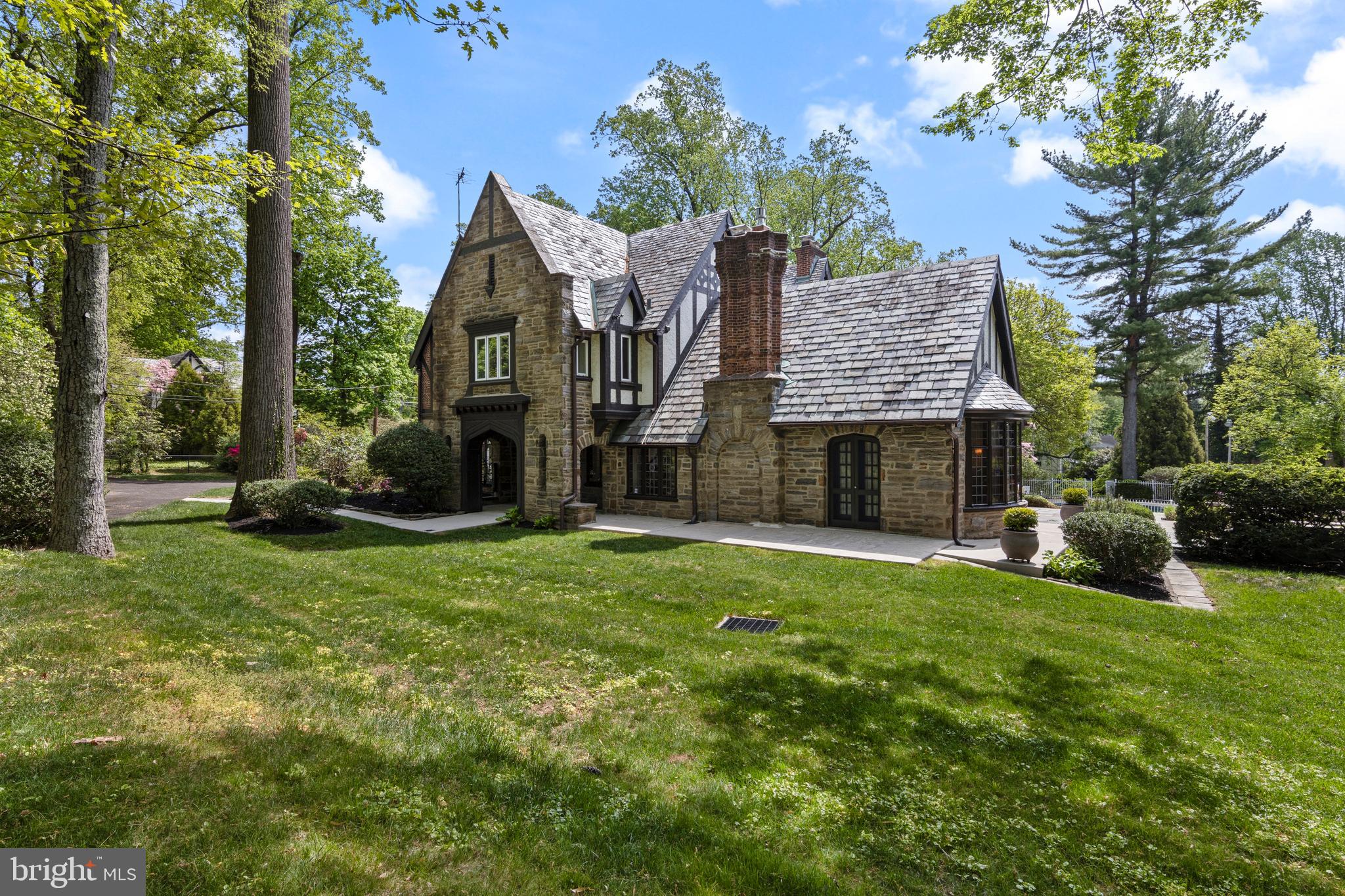 857 Meetinghouse Road Rydal, PA 19046 - Photo 73 of 93 a view of a house with a yard and sitting area