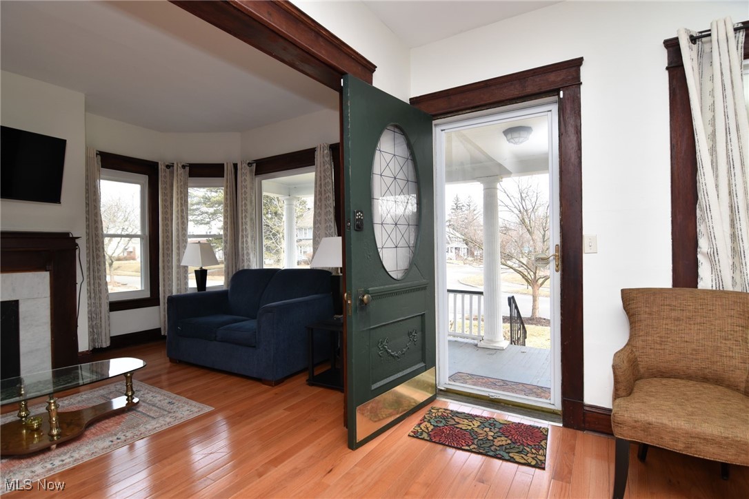 1520 Maple Road Cleveland Heights, OH 44121 - Photo 5 of 45