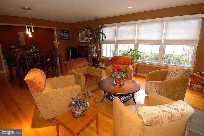 19413 Frederick Road Germantown, MD 20876 - Photo 13 of 30 Interior (General)