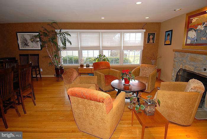 19413 Frederick Road Germantown, MD 20876 - Photo 14 of 30 Interior (General)