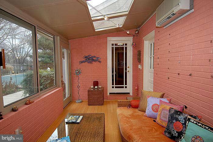 19413 Frederick Road Germantown, MD 20876 - Photo 24 of 30 Interior (General)