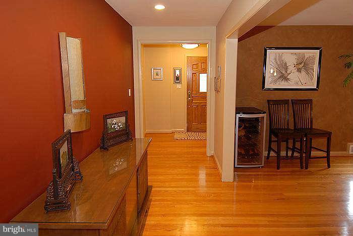 19413 Frederick Road Germantown, MD 20876 - Photo 8 of 30 Interior (General)