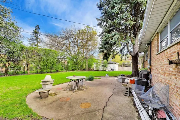 $3,000 | 8840 Keeler Avenue, Skokie, IL 60076