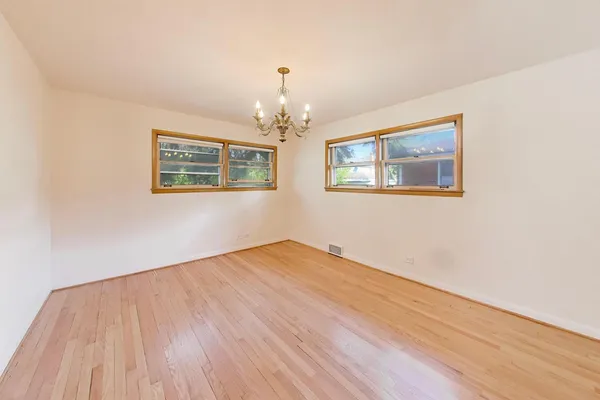 $3,000 | 8840 Keeler Avenue, Skokie, IL 60076