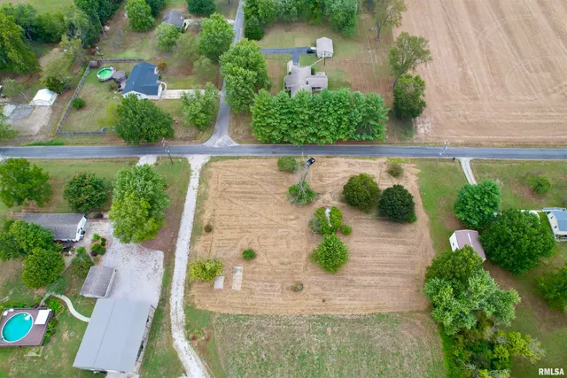 $30,000 | 4308 Church Road, Salem, IL 62881