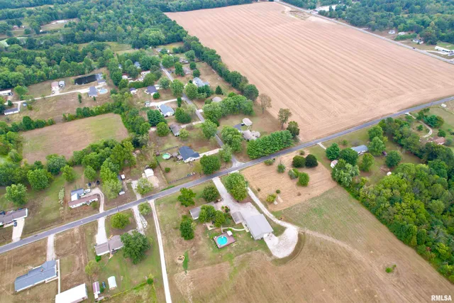 $30,000 | 4308 Church Road, Salem, IL 62881