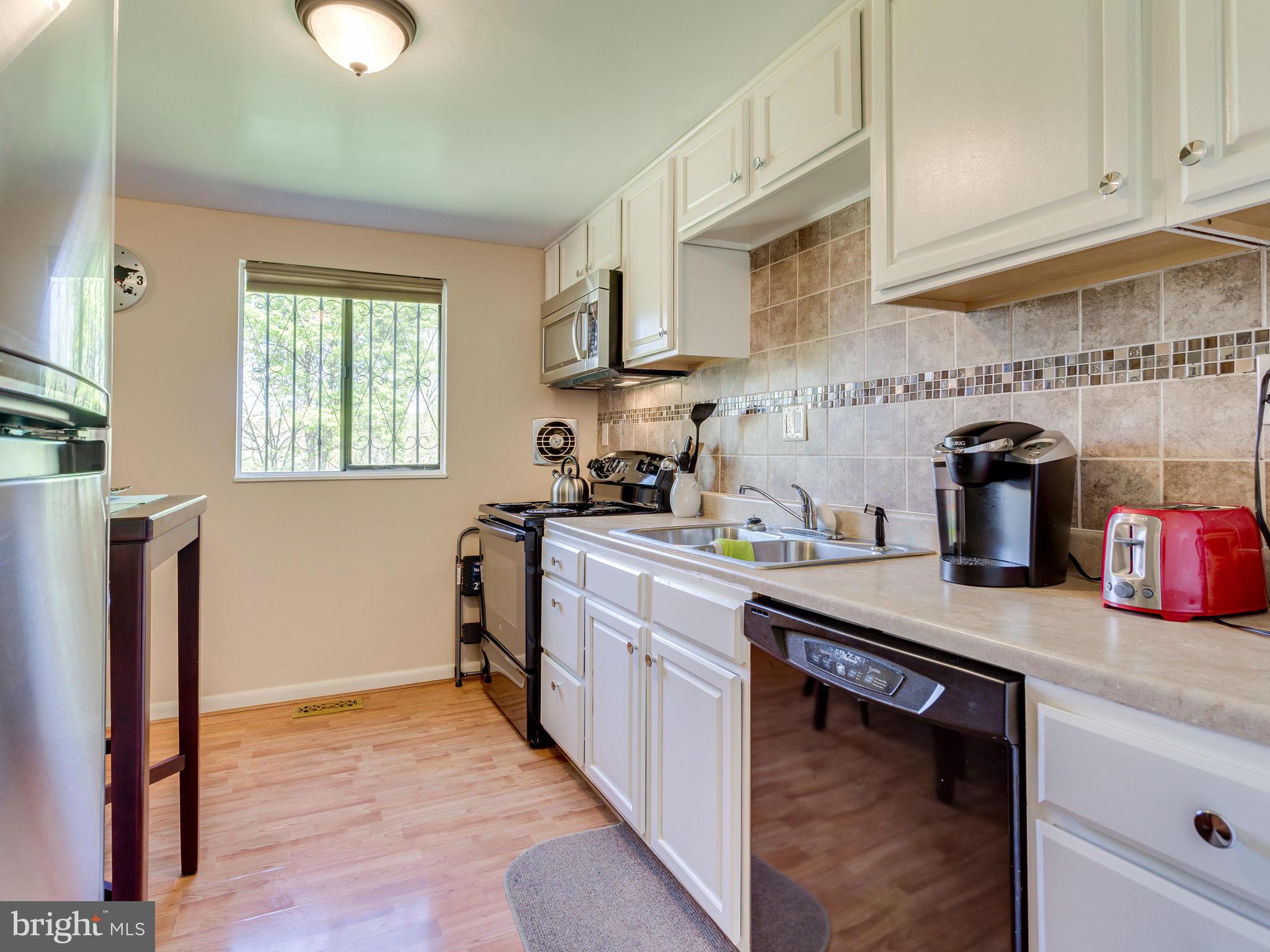 12708 Lunan Road Clinton, MD 20735 - Photo 13 of 24 Kitchen