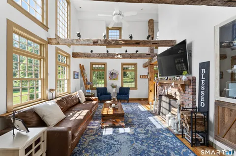 $1,350,000 | 20 Head Of Meadow Road, Newtown, CT 06470