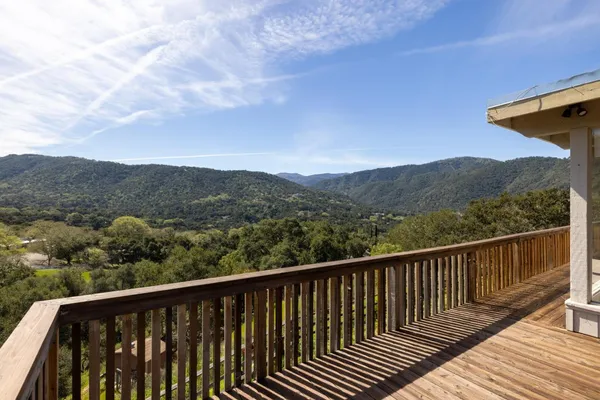 $1,150,000 | 233 Vista Verde, Carmel Valley, CA 93924