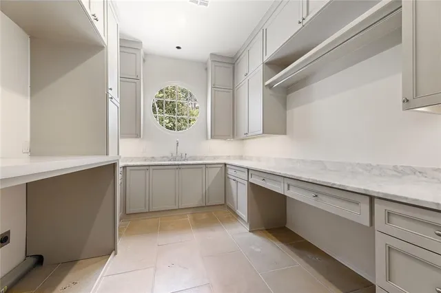 $2,225,000 | 10 Thunderbird Drive, Covington, LA 70433