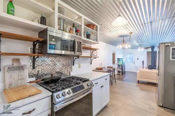 $440,000 | 801 Highway 153, Wingate, TX 79566