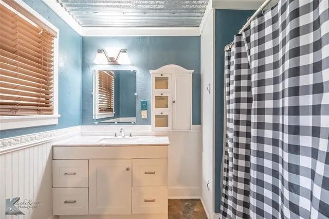 $490,000 | 801 Highway 153, Wingate, TX 79566