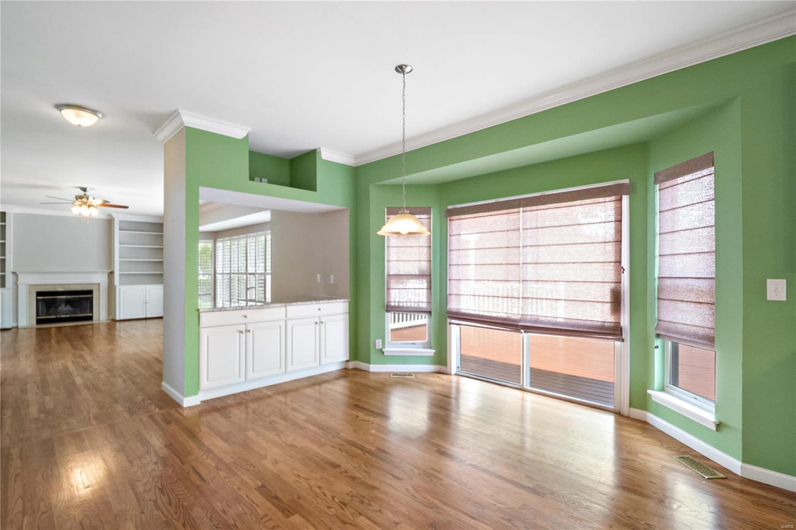 817 Castle Forest Court Ballwin, MO 63021 - Photo 16 of 45