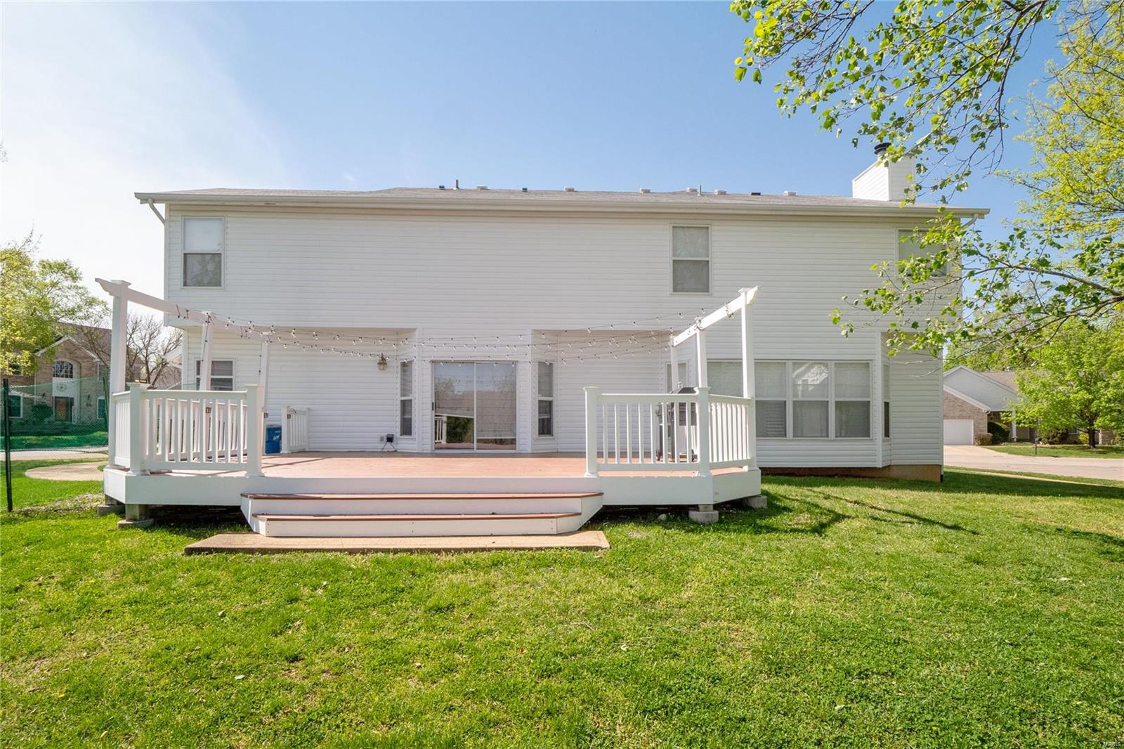 817 Castle Forest Court Ballwin, MO 63021 - Photo 43 of 45