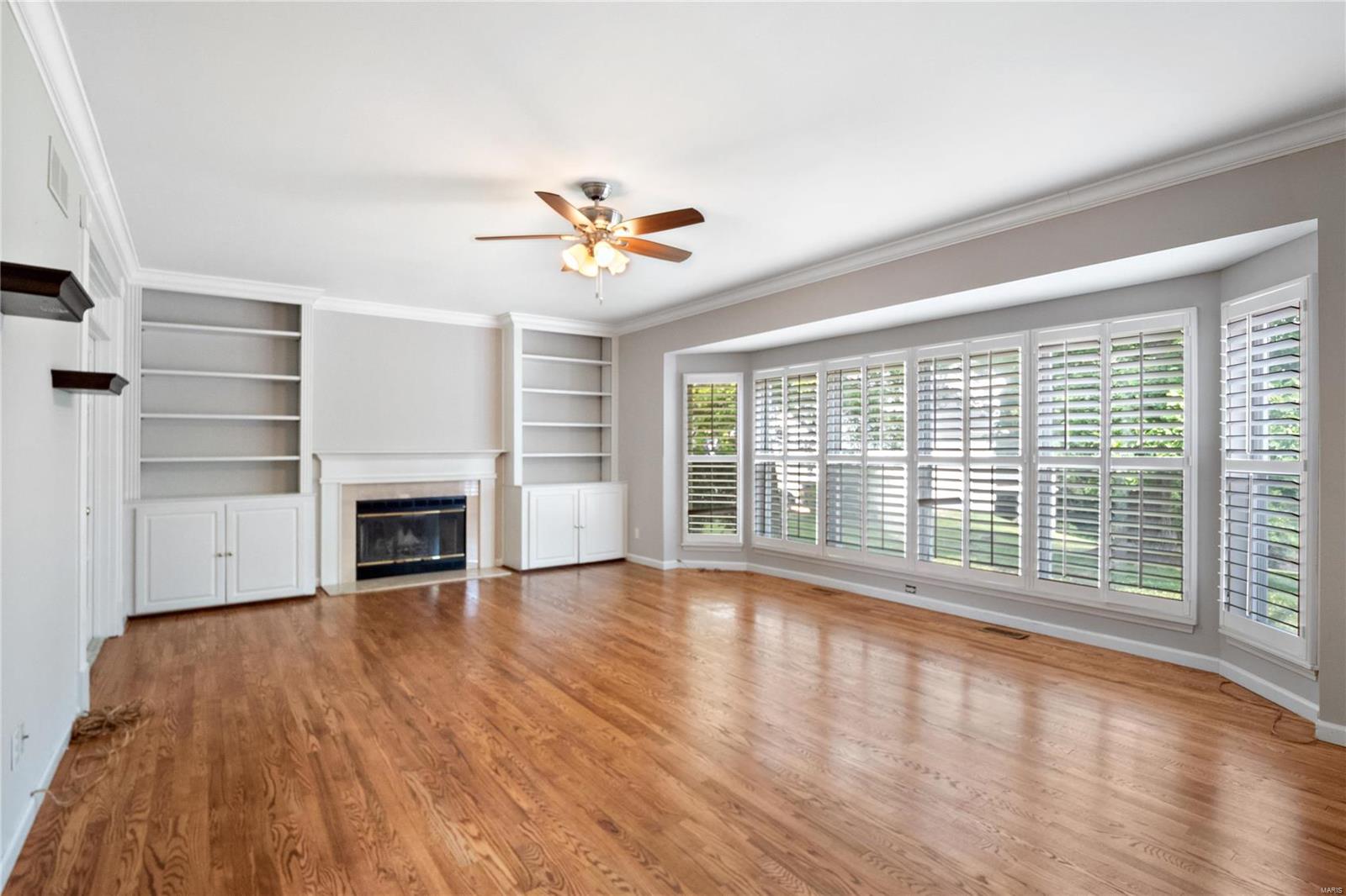 817 Castle Forest Court Ballwin, MO 63021 - Photo 10 of 45