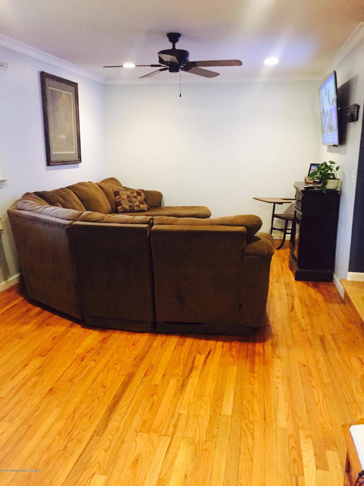756 Gail Chambers Road Jackson, NJ 08527 - Photo 15 of 27 image
