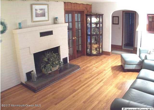 756 Gail Chambers Road Jackson, NJ 08527 - Photo 7 of 27 image