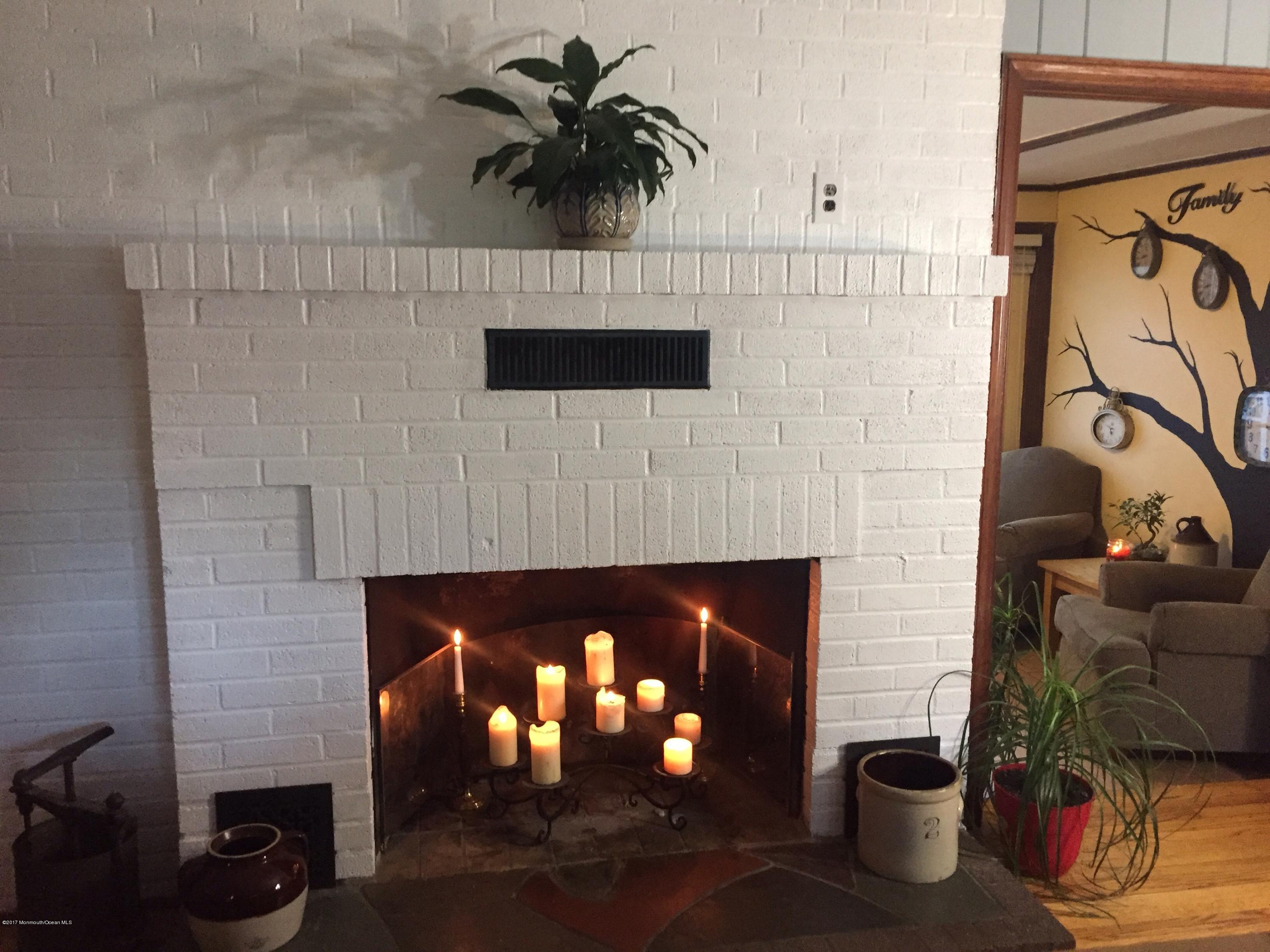 756 Gail Chambers Road Jackson, NJ 08527 - Photo 9 of 27 image