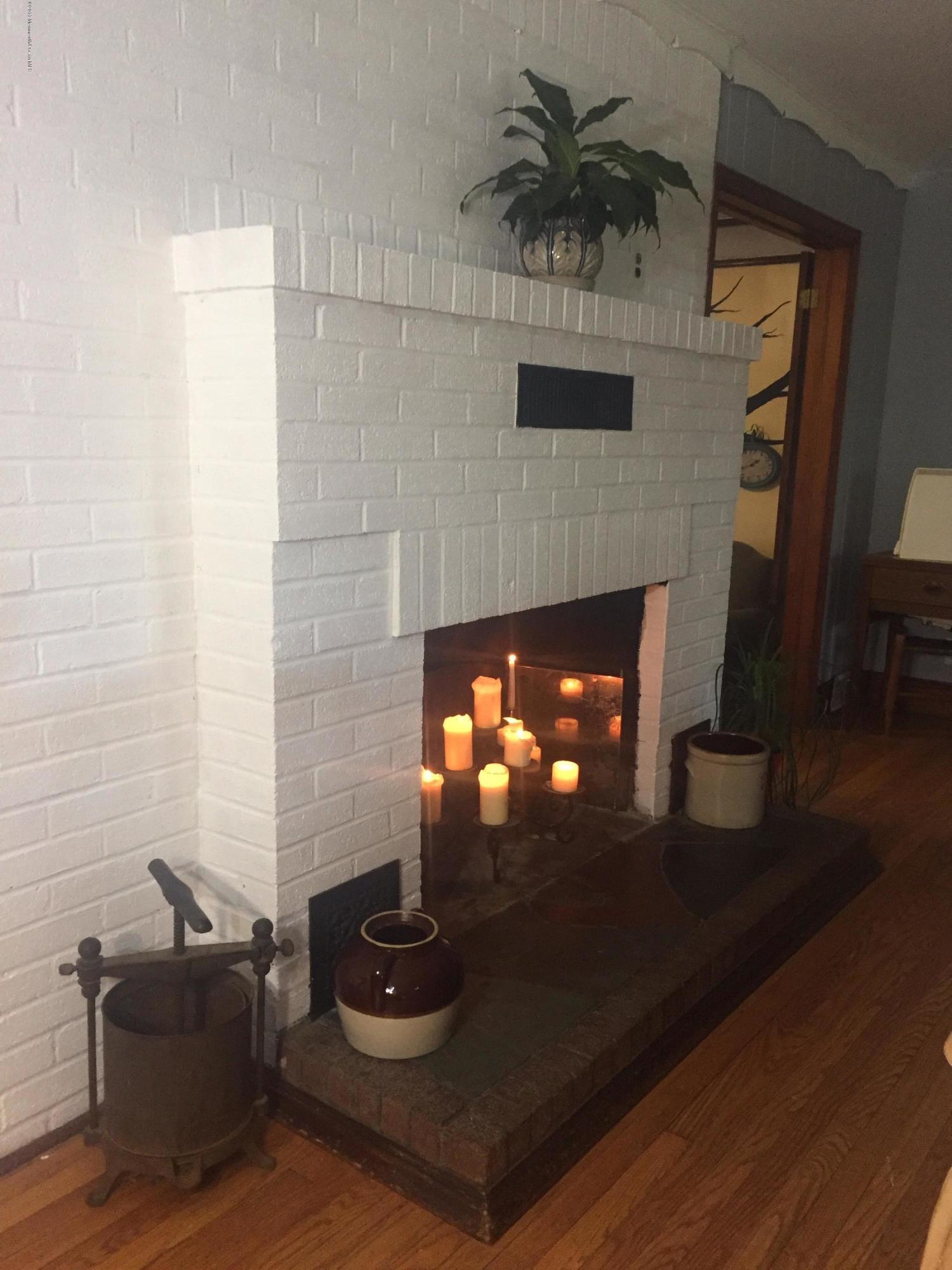 756 Gail Chambers Road Jackson, NJ 08527 - Photo 10 of 27 image