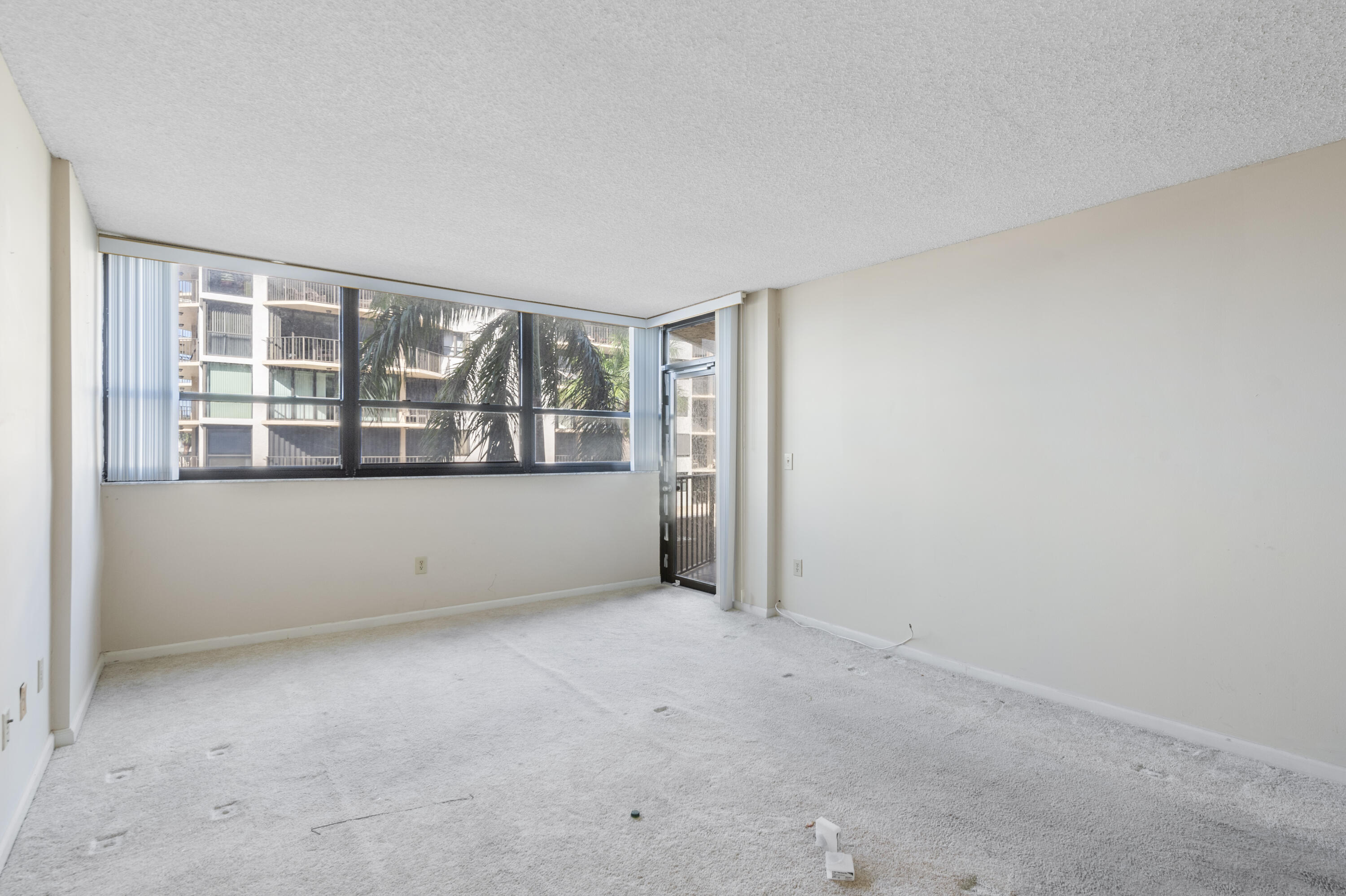 859 Jeffery Street, Unit 312 Boca Raton, FL 33487 - Photo 17 of 53 an empty room with a window
