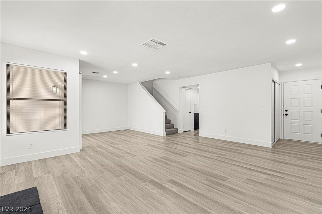 8149 Bridle Path Way Las Vegas, NV 89145 - Photo 6 of 29