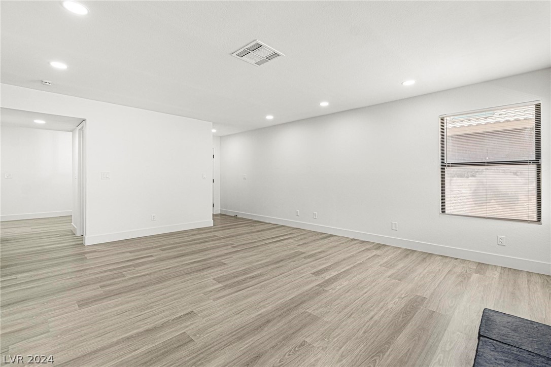 8149 Bridle Path Way Las Vegas, NV 89145 - Photo 10 of 29