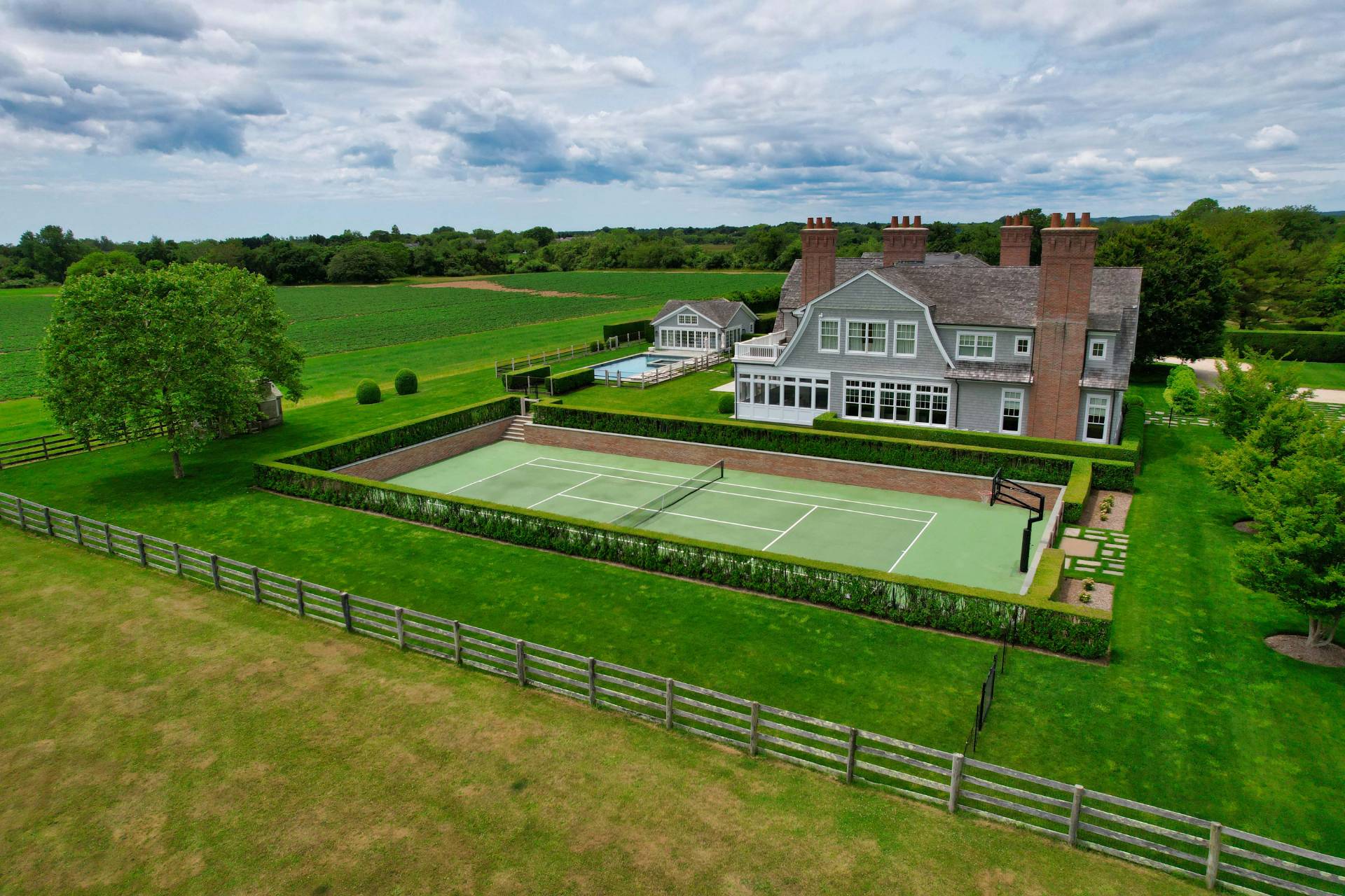 10 Morgan Way Bridgehampton, NY 11932 - Photo 21 of 25