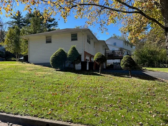 $235,000 | 2 Wellington Court, Endicott, NY 13760