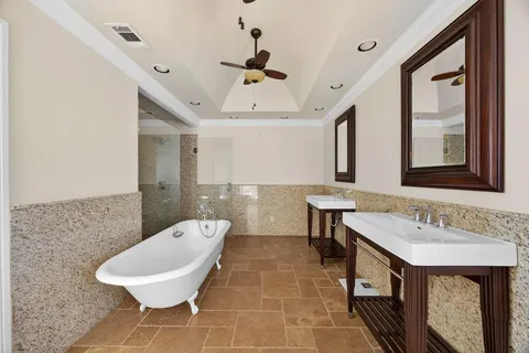 $480,000 | 310 Oakhill Drive, Keene, TX 76059