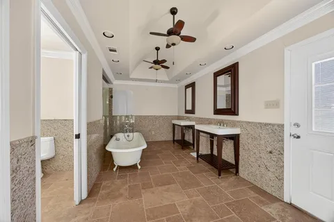 $480,000 | 310 Oakhill Drive, Keene, TX 76059