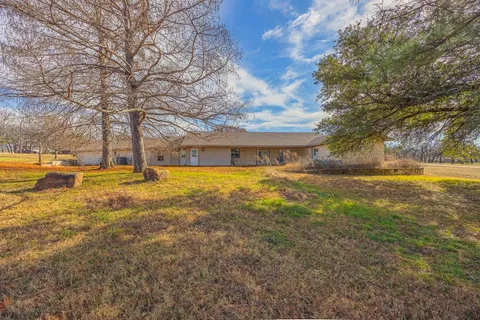 $480,000 | 310 Oakhill Drive, Keene, TX 76059