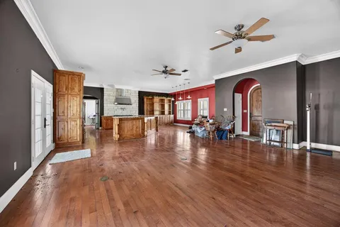 $480,000 | 310 Oakhill Drive, Keene, TX 76059