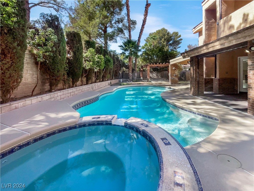 17 Hummingbird Lane Henderson, NV 89014 - Photo 29 of 32 Gallery Image 29