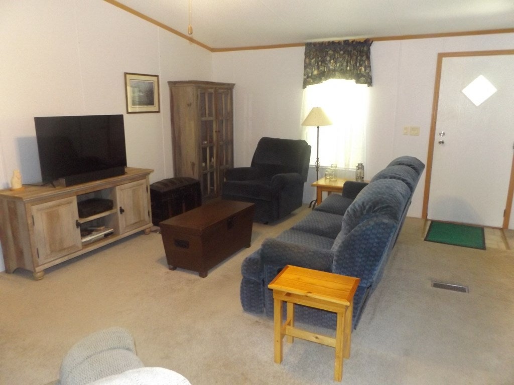 2100 Marian Road Dugspur, VA 24325 - Photo 5 of 41 Gallery Image 5
