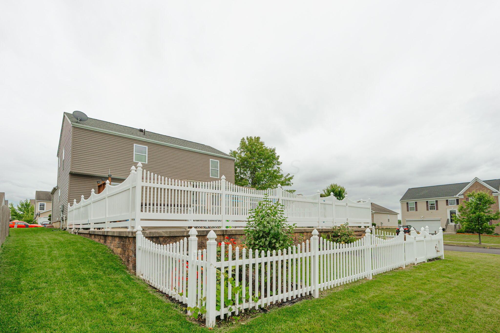2577 Ridgeway Avenue Lancaster, OH 43130 - Photo 67 of 68 69-web-or-mls-2577 Ridgeway Ave 069